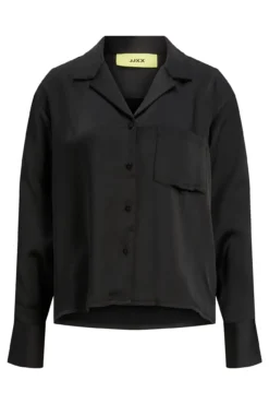Camisa acetinada de manga comprida