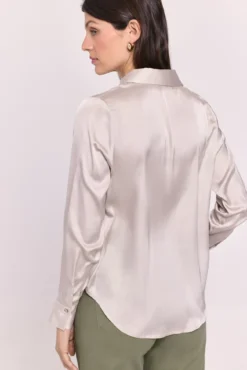 Camisa de cetim