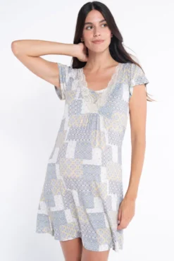 Camisa de dormir de amamentação com remendos estampado m/c