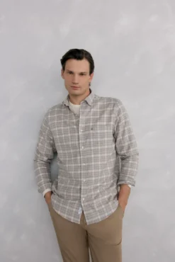 Camisa de flanela aos quadrados tecido italiano