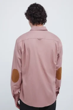 Camisa de flanela com cotoveleiras