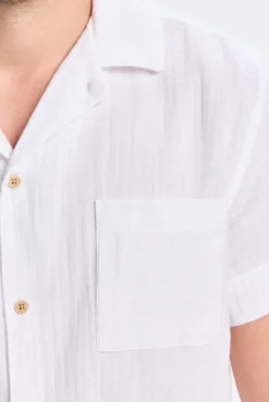 Camisa de lapela curta