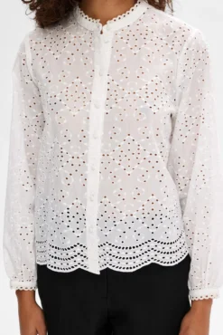 Camisa de manga comprida com bordado confecionado 100% com algodão orgânico