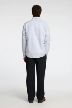 Camisa de manga comprida com bolso 100% algodão
