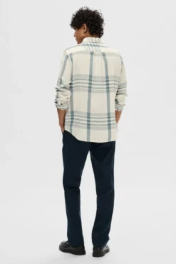 Camisa de manga comprida xadrez Relaxed Fit confecionada com algodão e linho