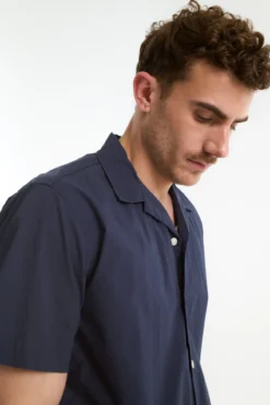 Camisa de manga curta