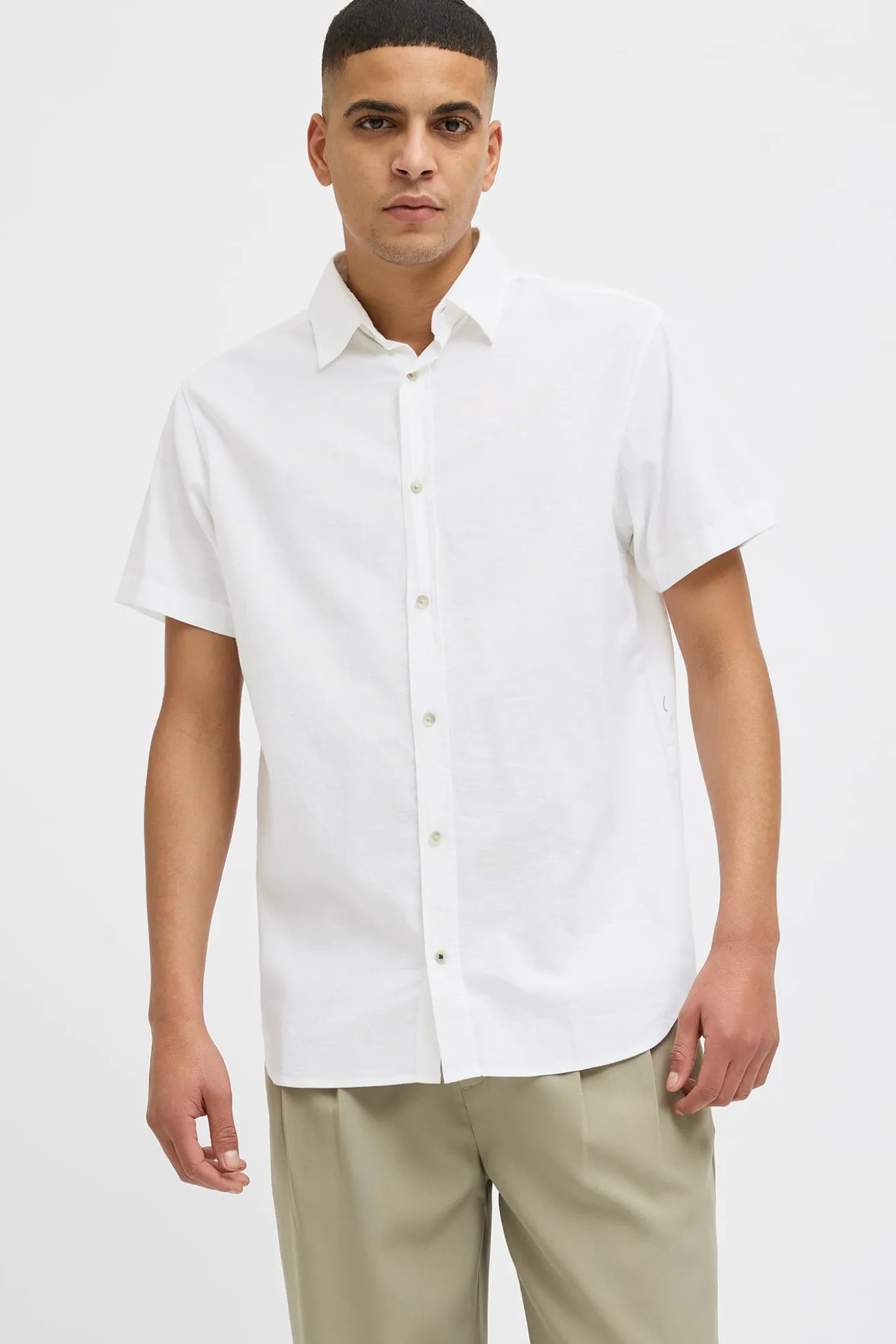 Camisa de manga curta com ajuste relaxado
