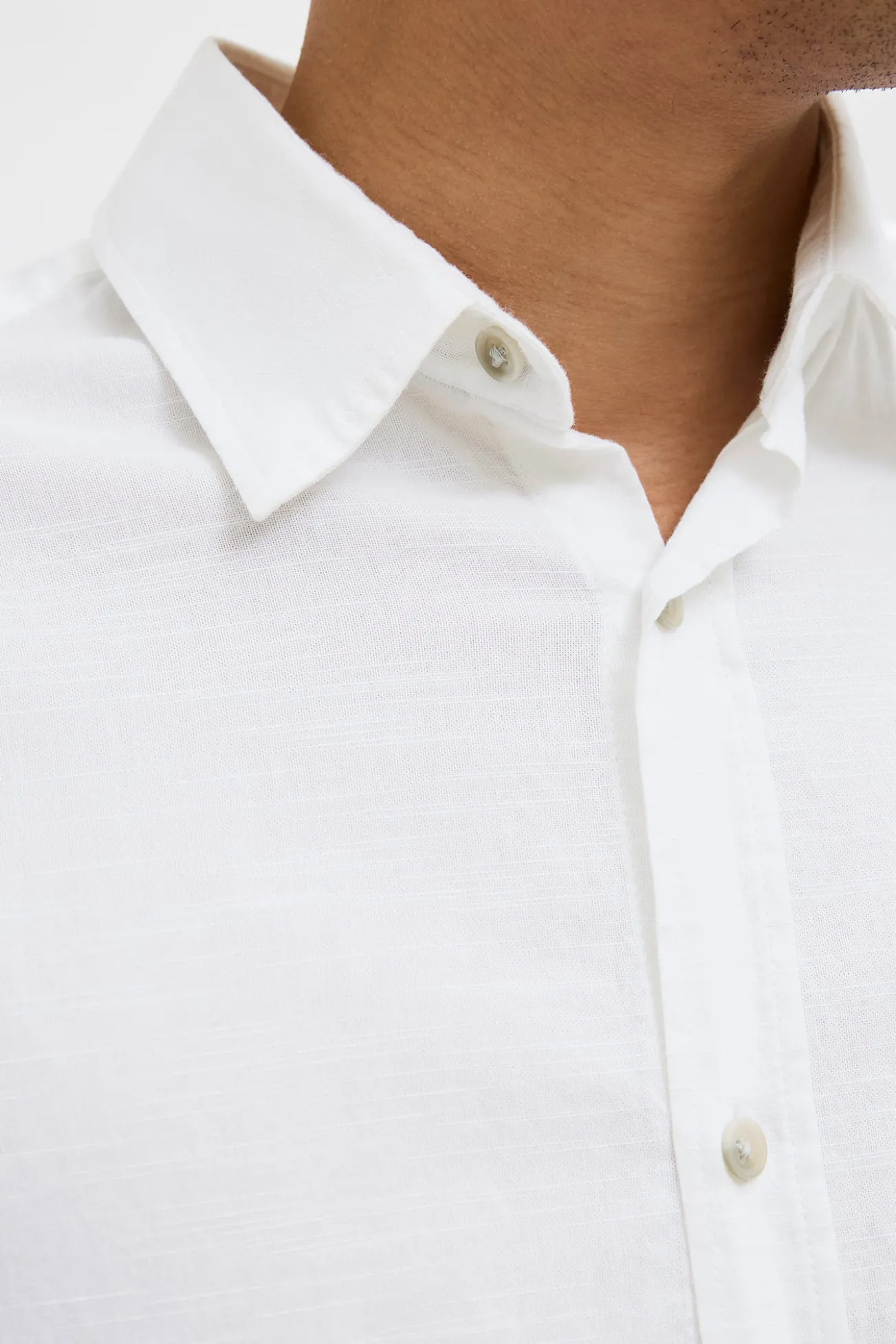 Camisa de manga curta com ajuste relaxado