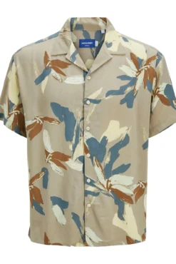 Camisa de manga curta com ajuste relaxado