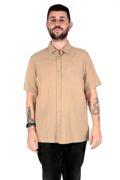 Camisa de manga curta com bolso
