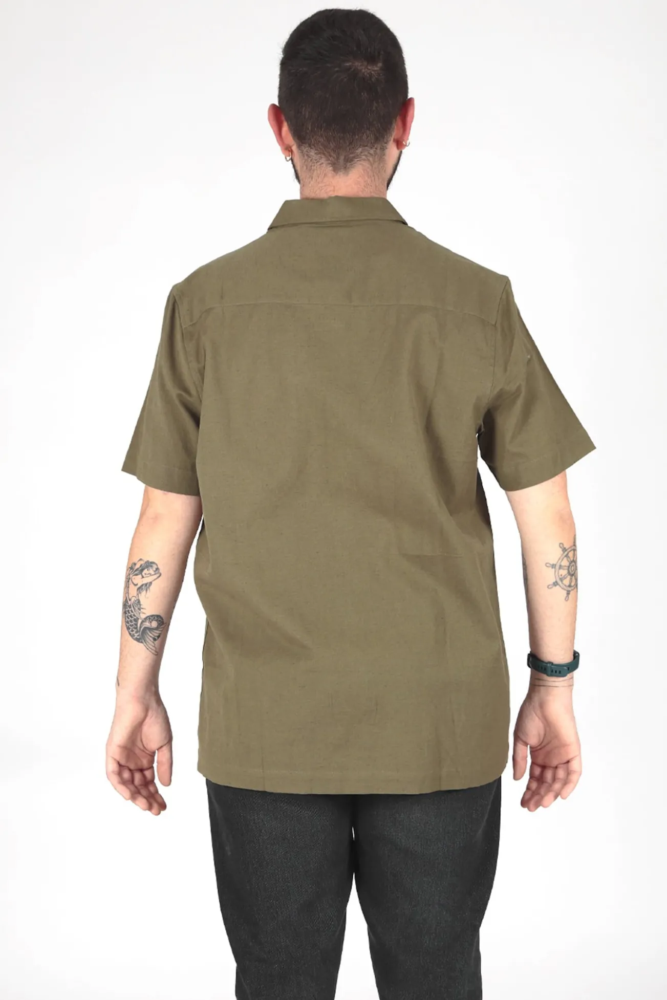 Camisa de manga curta com bolso