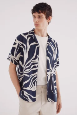 Camisa de manga curta de viscose estampado