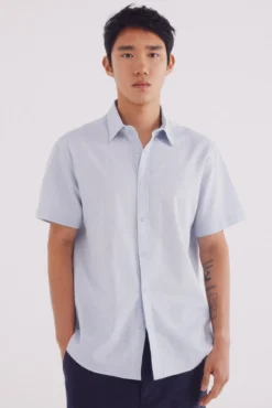 Camisa de manga curta em linho
