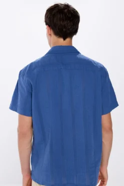 Camisa de manga curta jacquard leve