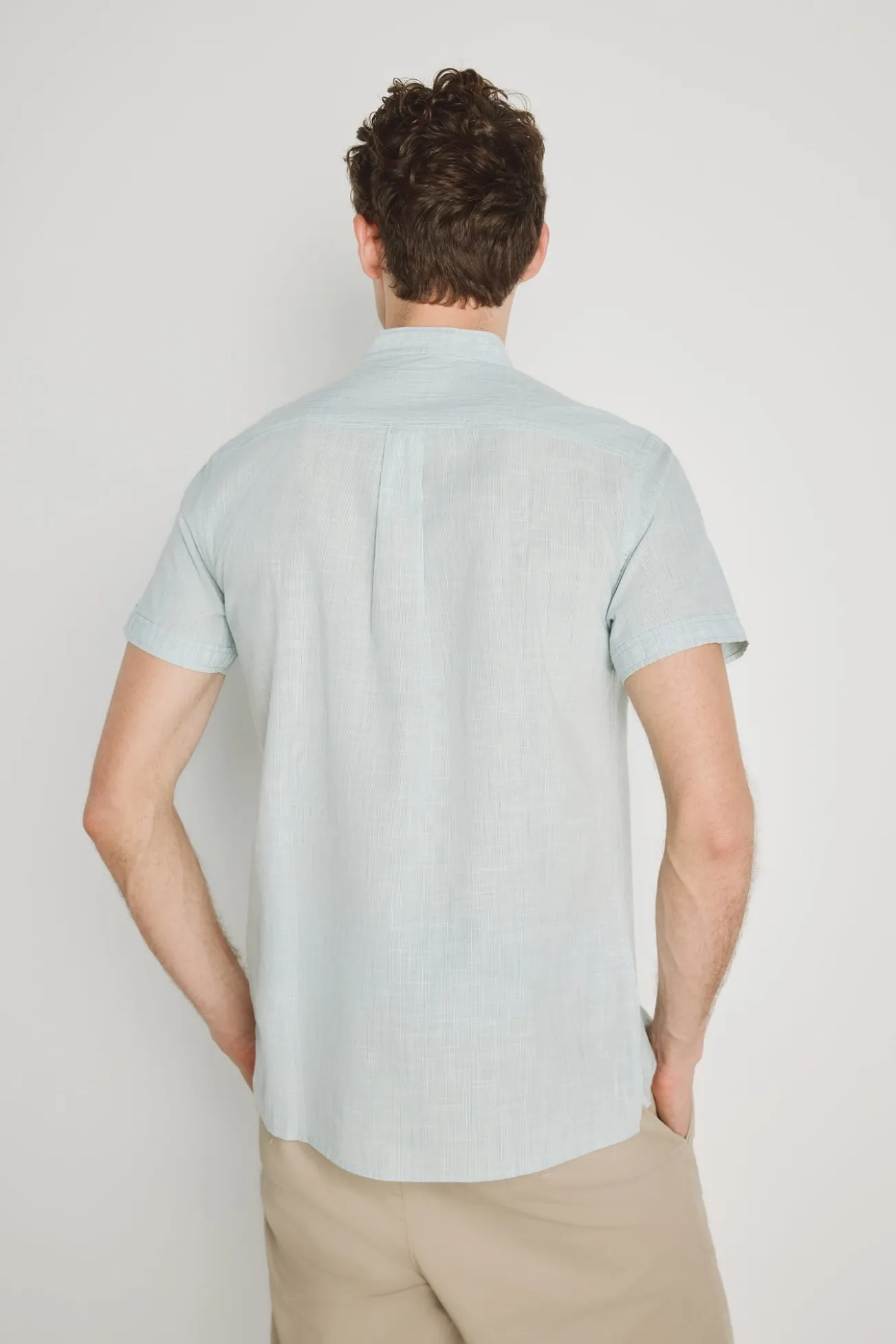 Camisa de riscas de manga curta
