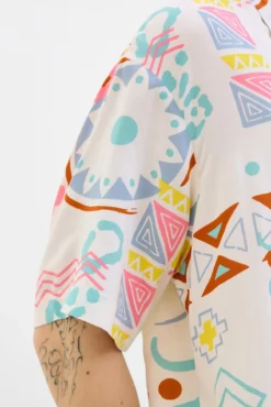 Camisa estampada com corte descontraído