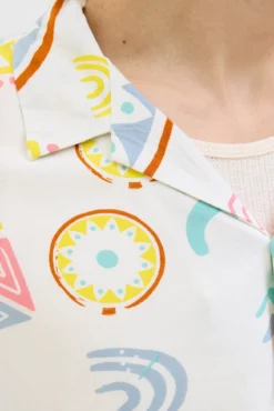 Camisa estampada com corte descontraído