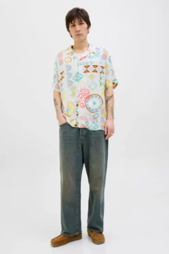 Camisa estampada com corte descontraído