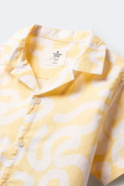Camisa geométrica para meninos