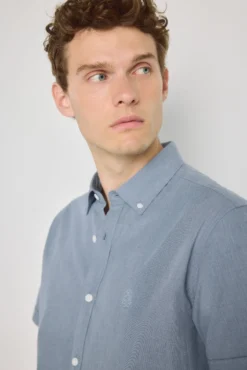 Camisa lisa de manga curta
