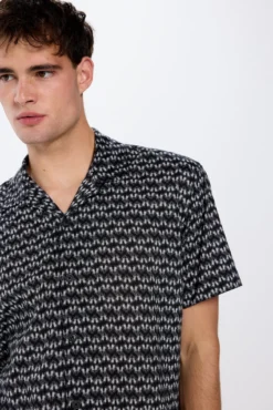 Camisa manga curta impressa viscosa