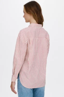 Camisa manga manga comprida com tachas