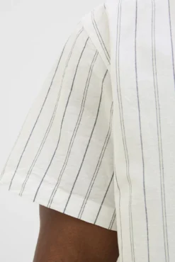 Camisa PLUS com ajuste relaxado
