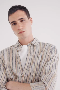 Camisa riscas