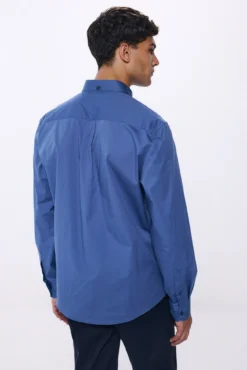 Camisa social de tecido elástico