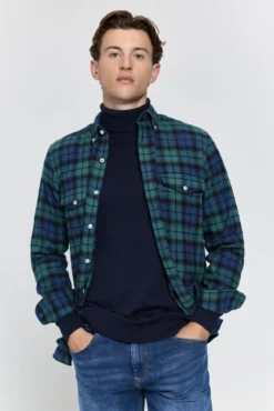 Camisa xadrez com caimento relaxado