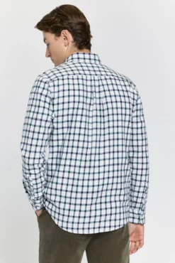 Camisa xadrez com caimento relaxado