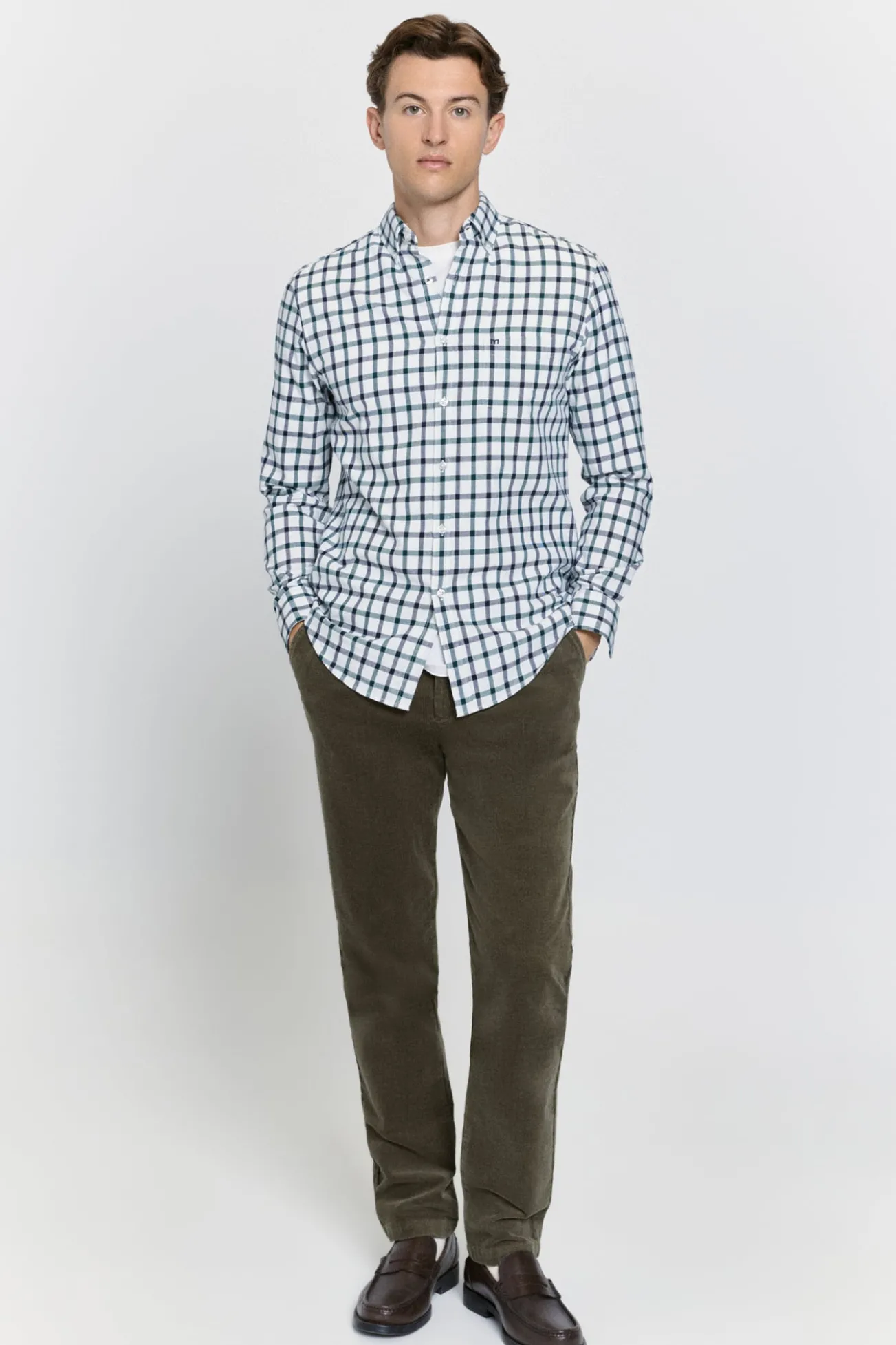 Camisa xadrez com caimento relaxado