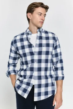 Camisa xadrez com caimento relaxado
