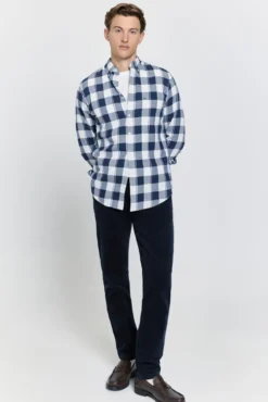 Camisa xadrez com caimento relaxado