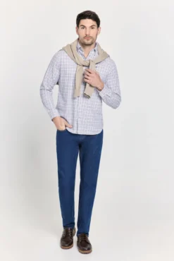 Camisa xadrez com caimento relaxado