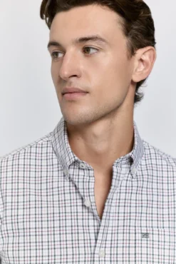 Camisa xadrez com caimento relaxado