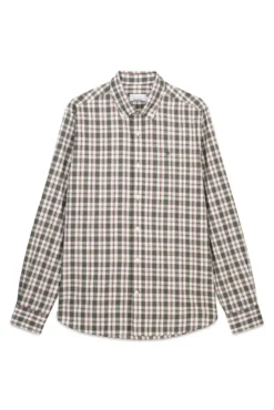 Camisa xadrez com caimento relaxado