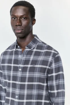 Camisa xadrez de corte descontraído