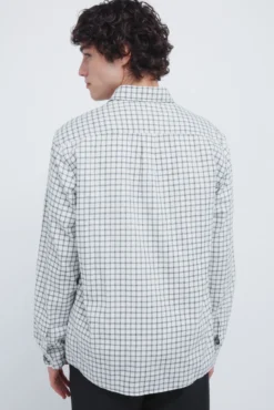 Camisa xadrez pequena