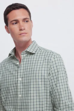 Camisa xadrez pequena