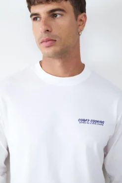 Camiseta de manga manga comprida com estampa de piquenique