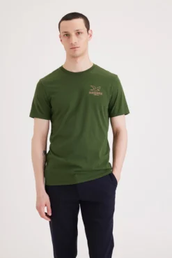 Camiseta para homem slim fit com logotipo