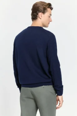 Camisola Aranes com gola caixa
