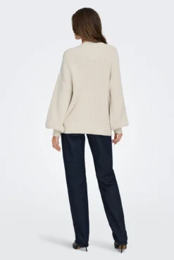 Camisola com detalhe de franjas