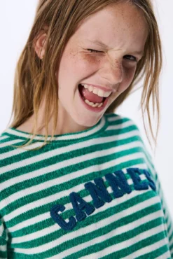 Camisola de chenille de menina