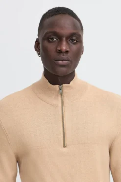 Camisola de gola alta