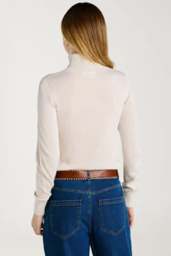 Camisola de gola alta com viscose