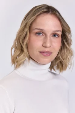 Camisola de gola alta de viscose