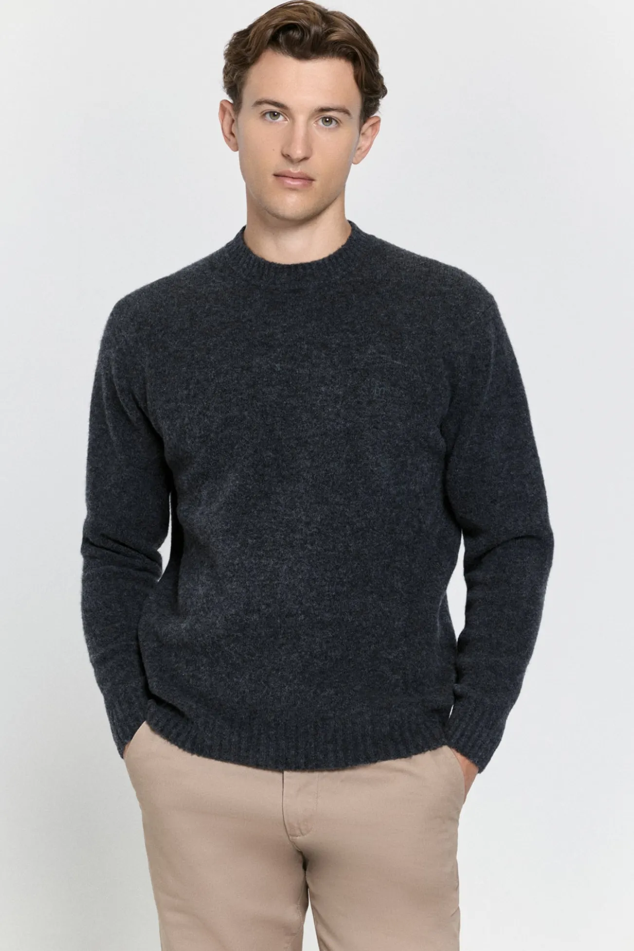 Camisola de gola caixa com corte regular