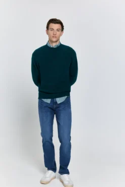 Camisola de gola caixa com corte regular